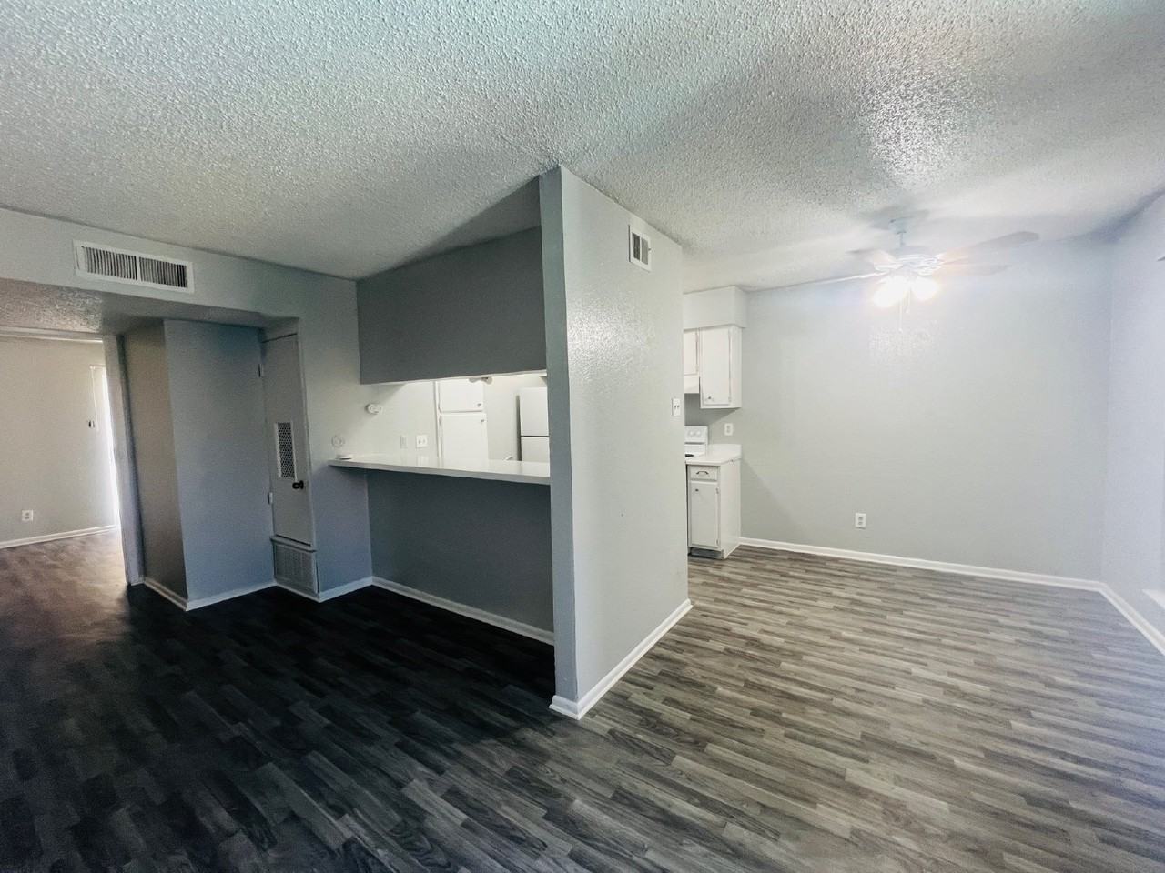 6929 Timbercreek Dr #114 - Photo 5 of 9