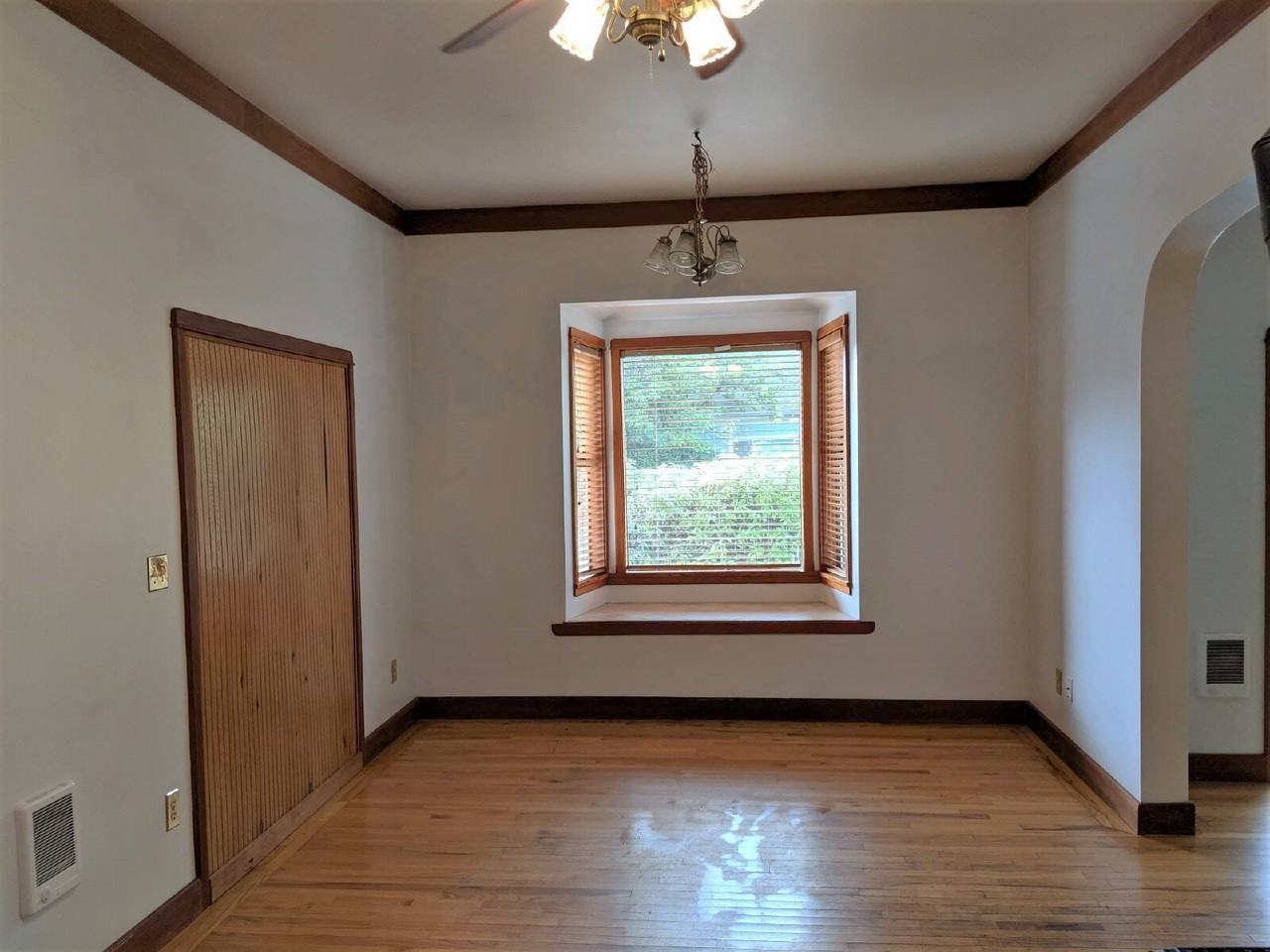 1510 Mill St - Photo 3 of 13