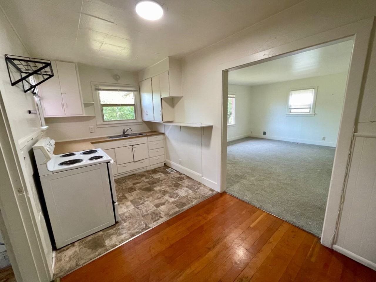 2743 Potter St - Photo 4 of 21