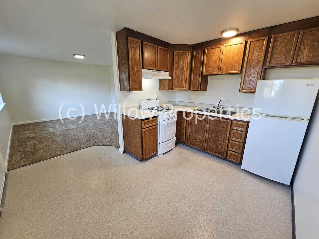 9205 Hipkins Rd Sw - Photo 2 of 7