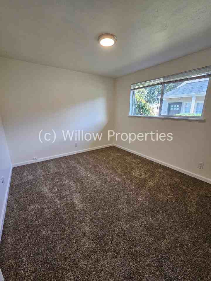 9205 Hipkins Rd Sw - Photo 6 of 7