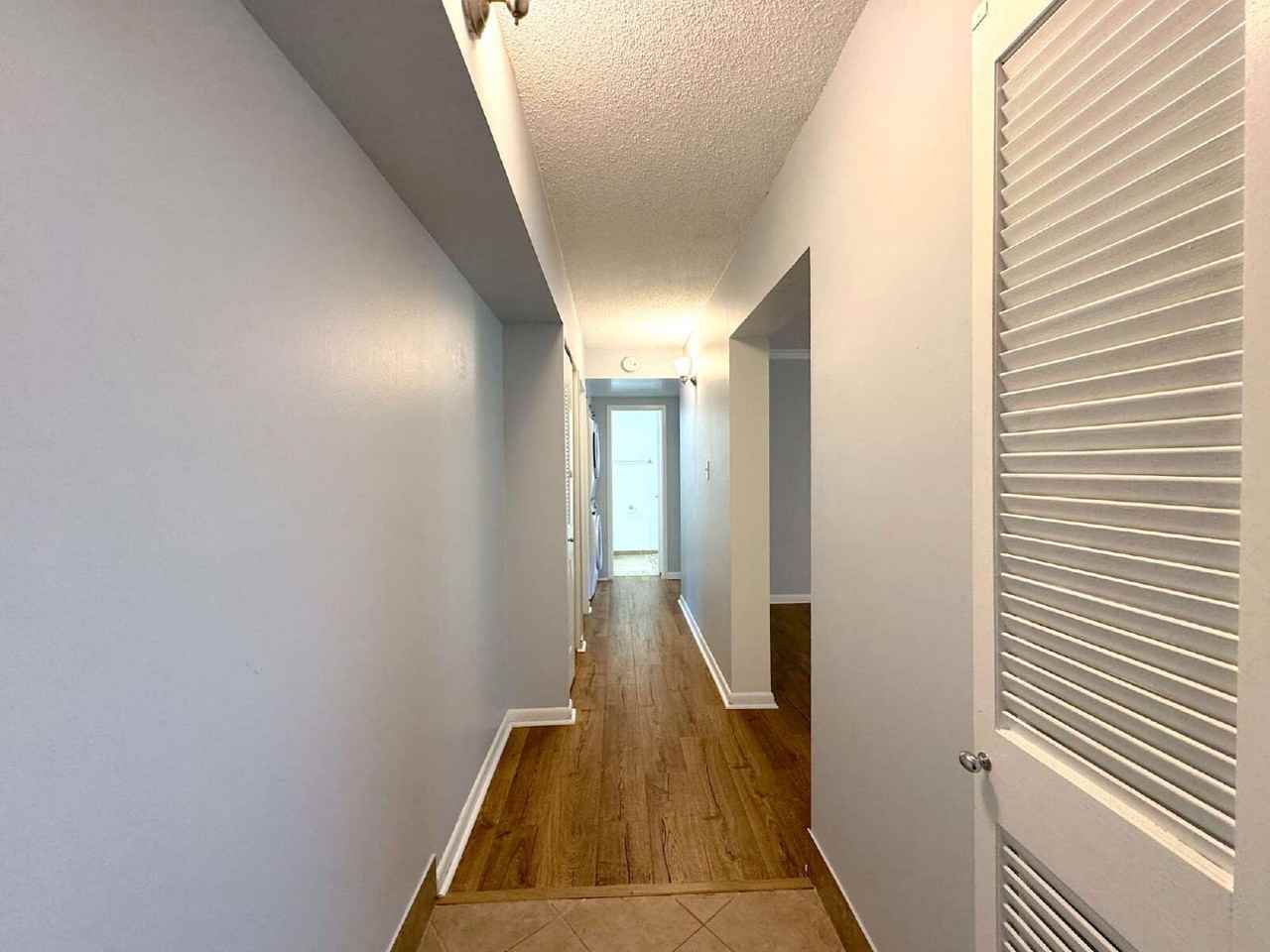 11606 Stoneview Sq #1B - Photo 3 of 22