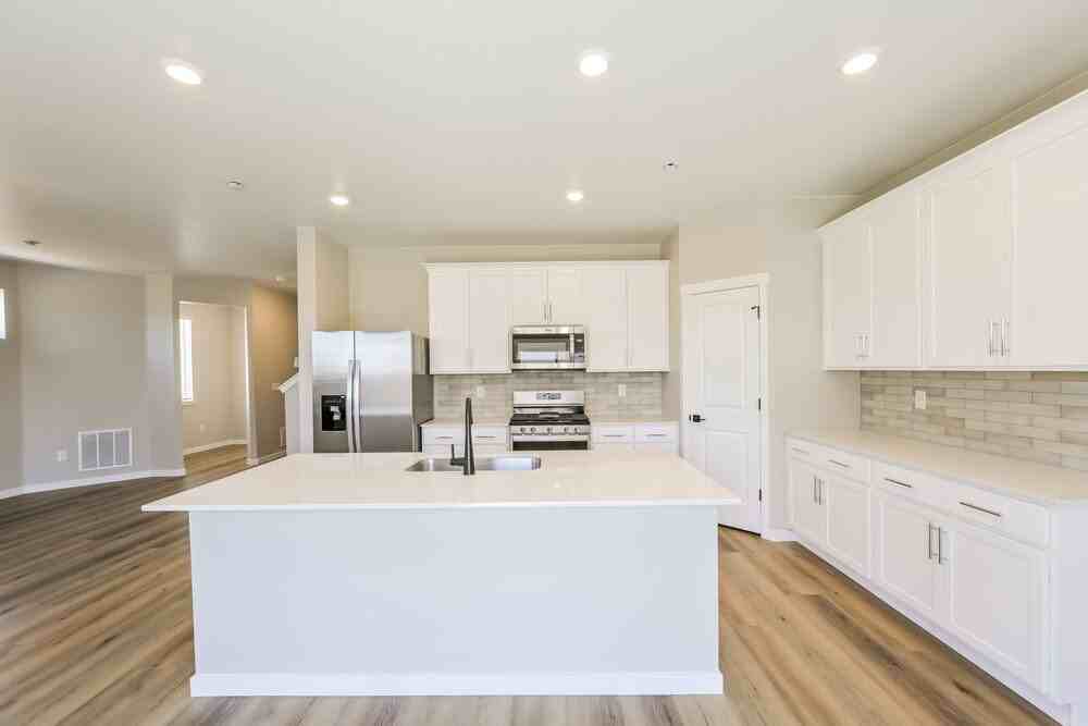 17946 E 94th Ave - Photo 6 of 17