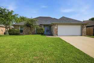 1040 Hillwood Dr - Photo 1 of 1