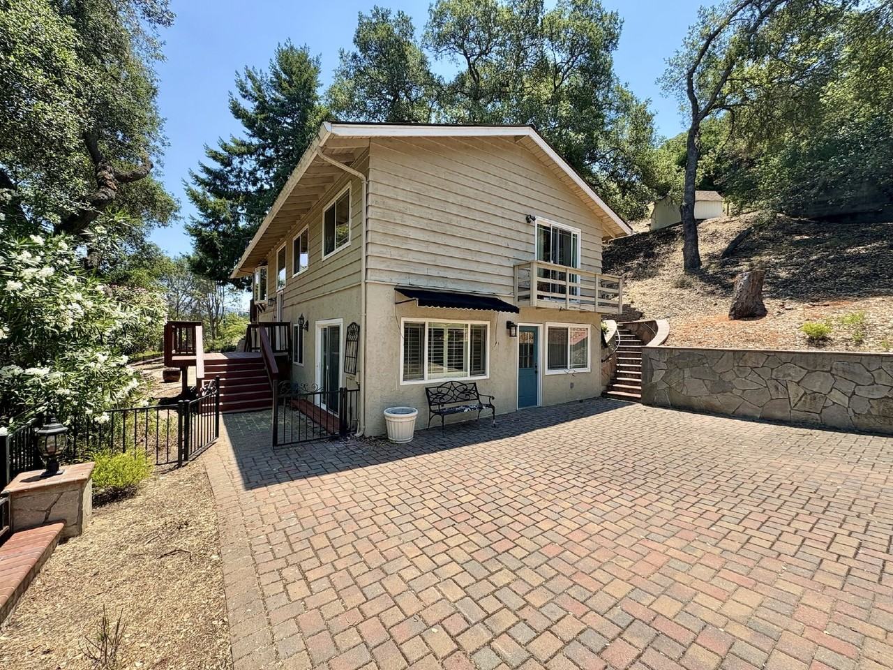 17420 Blue Jay Ct - Photo 3 of 50
