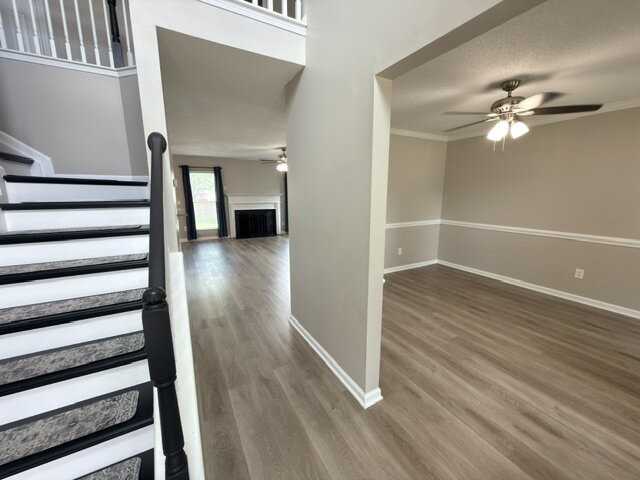 8 Melrose Ct - Photo 4 of 50