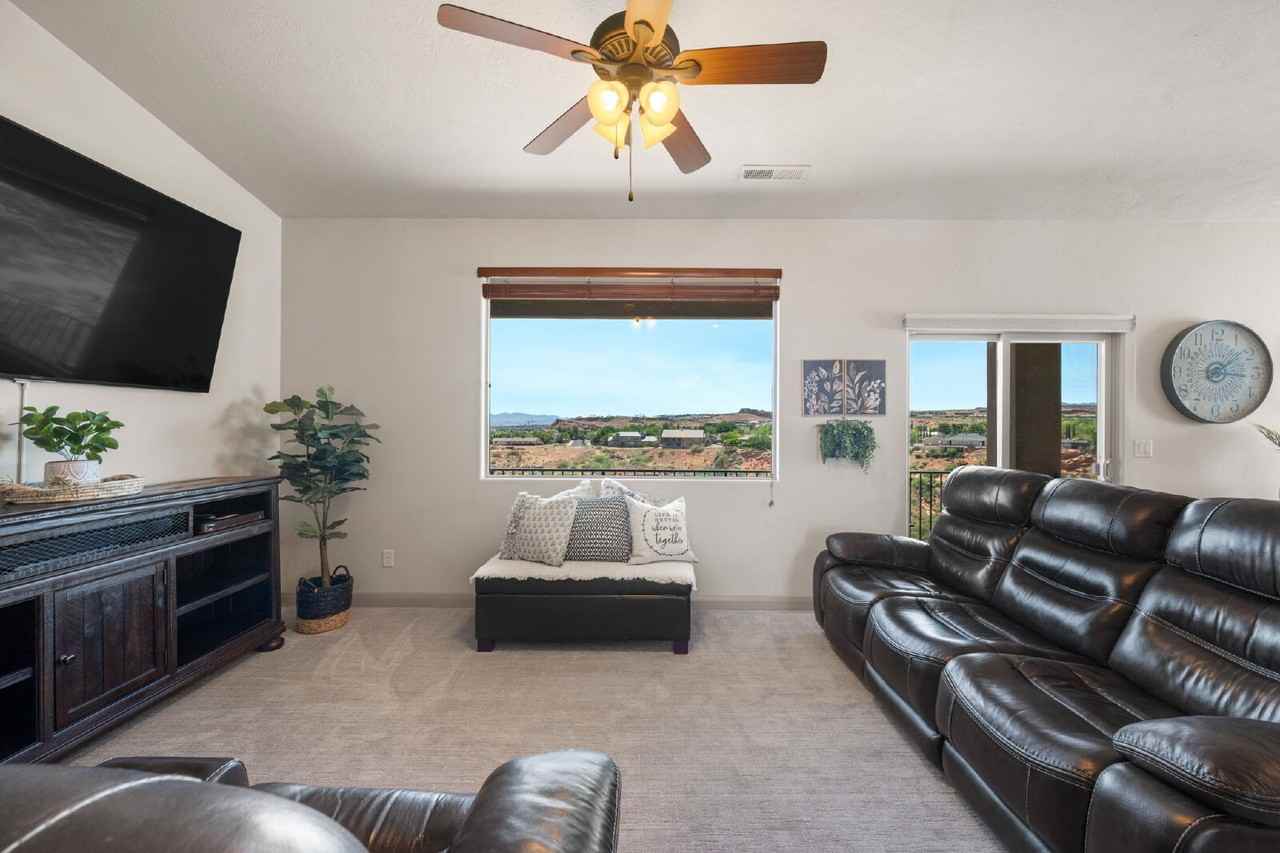481 W Omni Ln - Photo 6 of 29