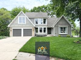 featured image of 15601 Maple St