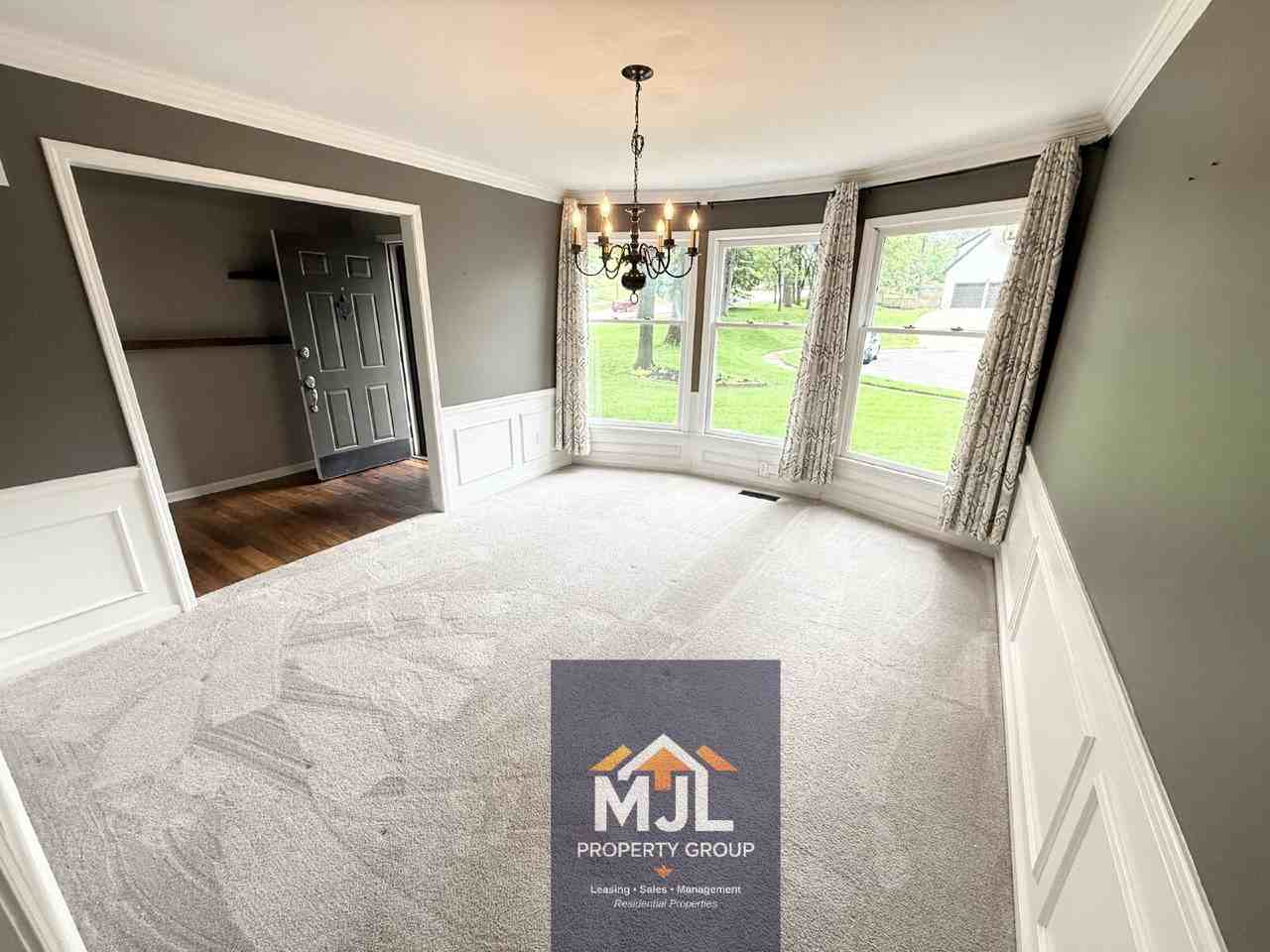 15601 Maple St - Photo 6 of 40