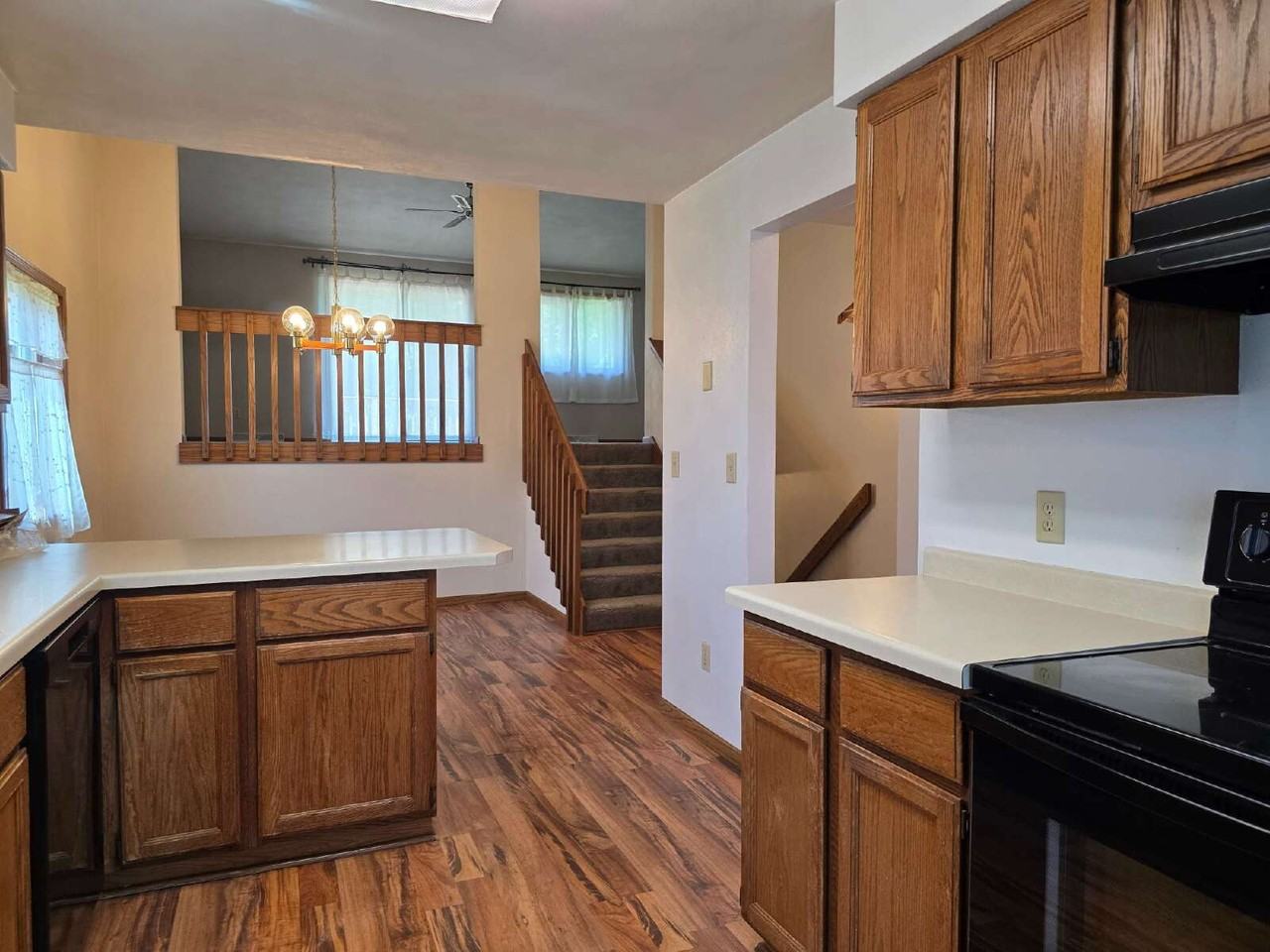 3409 N Meade St - Photo 5 of 27