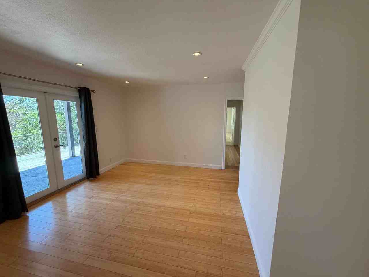 1320 El Curtola Blvd #A - Photo 5 of 27
