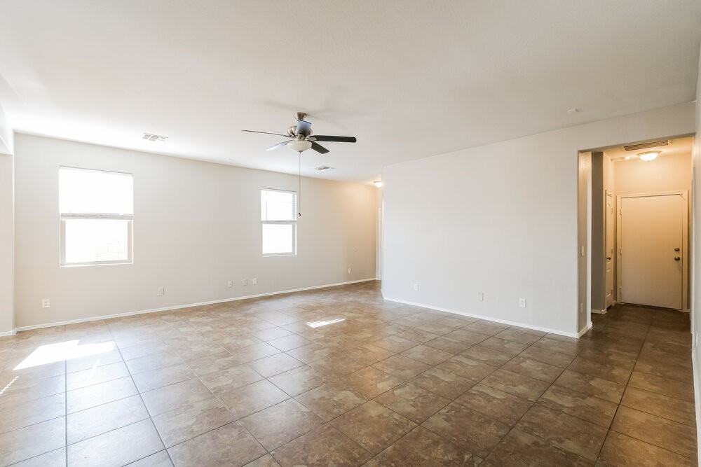 7342 W St Charles Ave - Photo 6 of 16