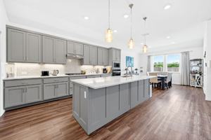 featured image of 2109 Hibiscus Ln