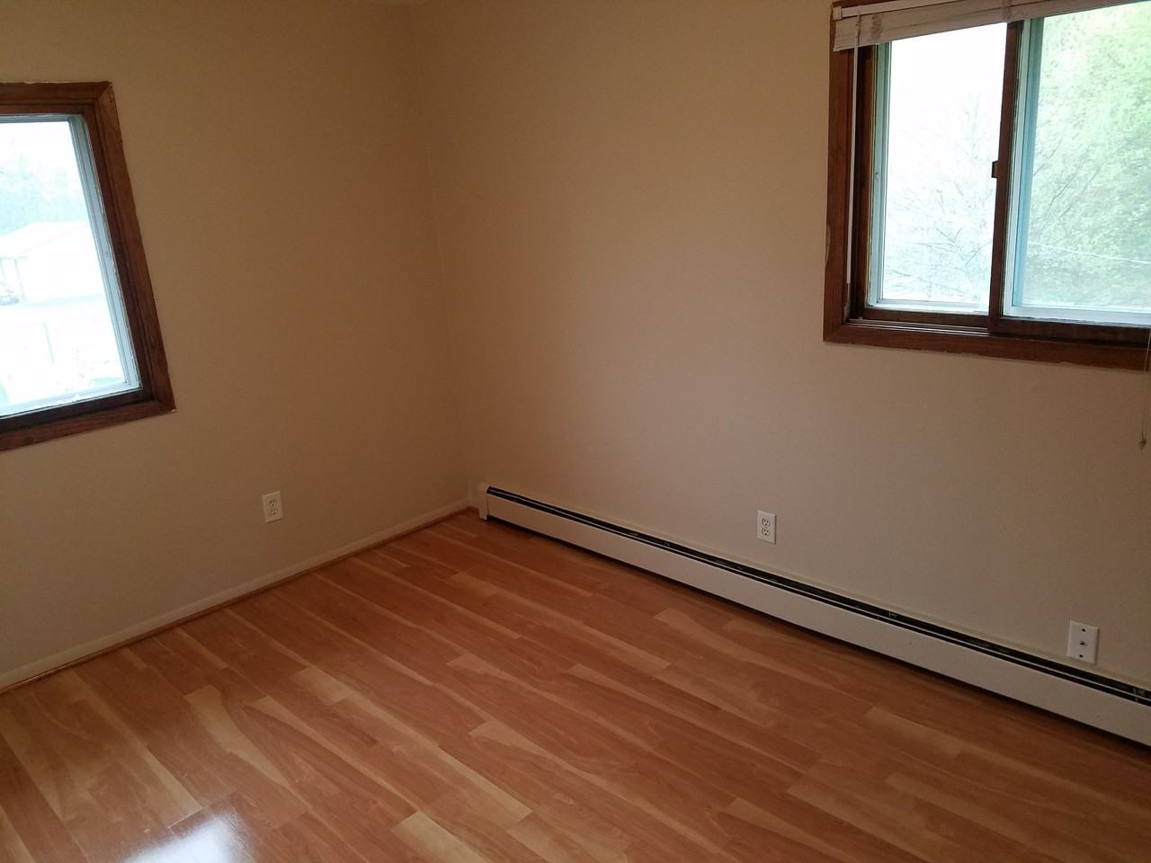5751 Quincy St #4 - Photo 5 of 8
