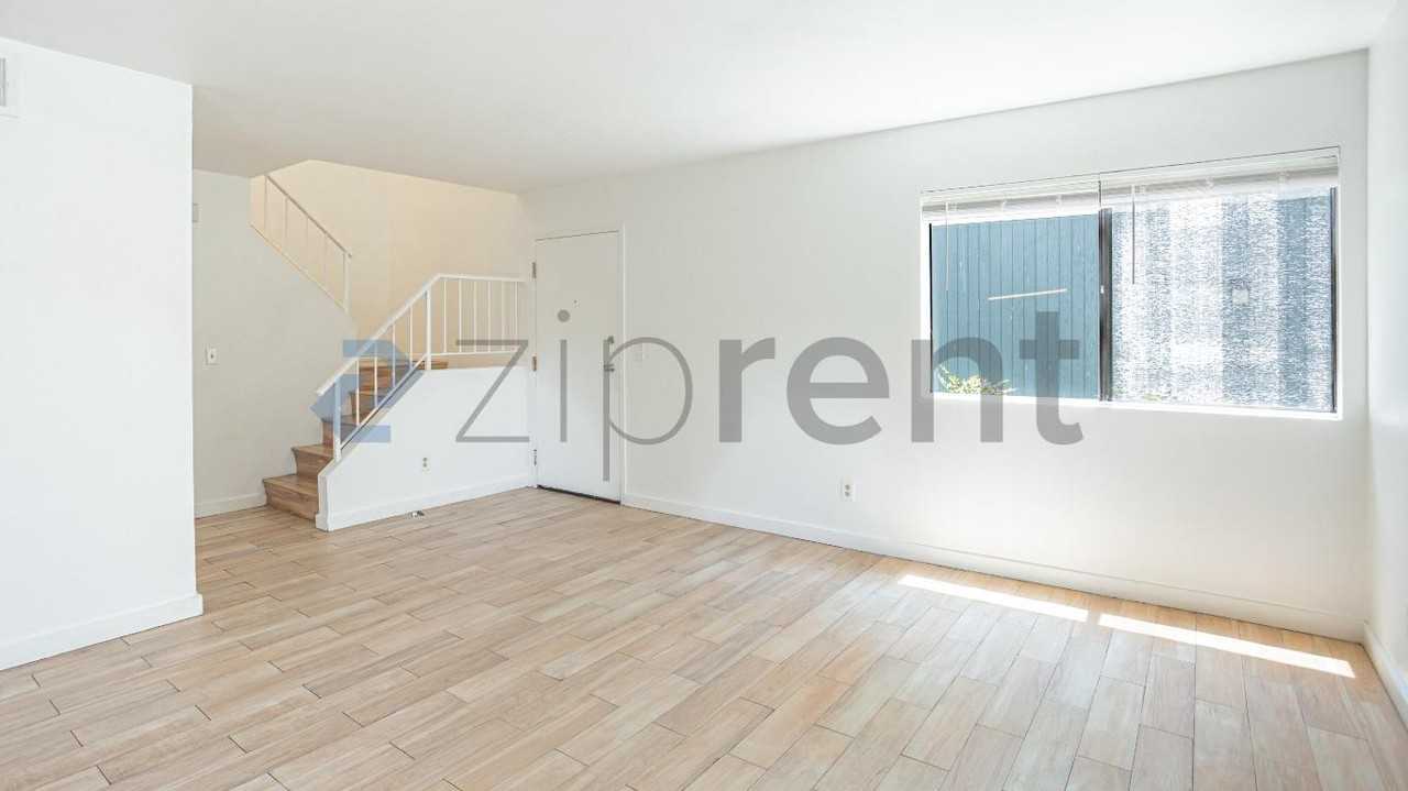 213 Apollo #4 - Photo 6 of 29