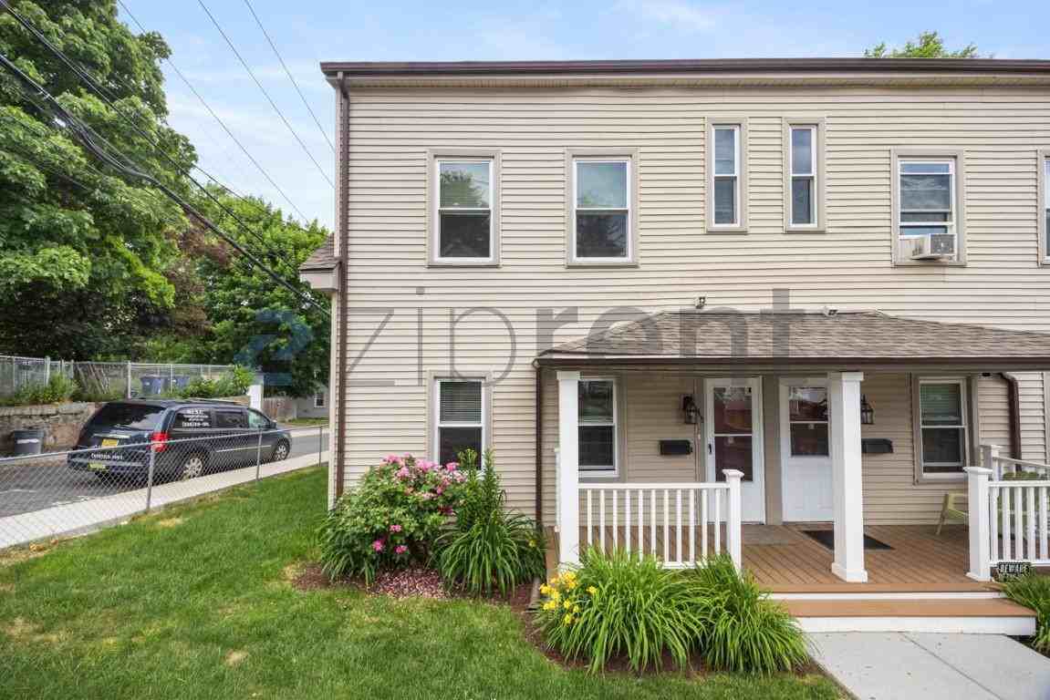 47 Cedar St #49 - Photo 2 of 20