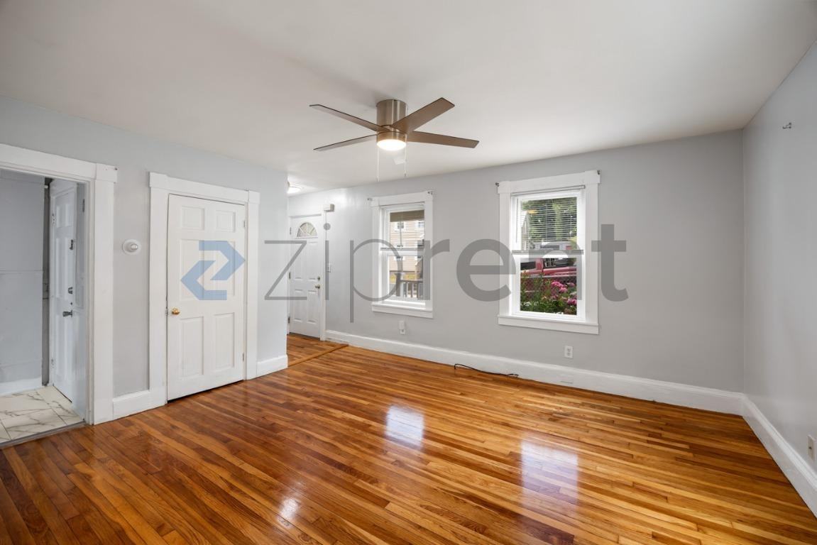 47 Cedar St #49 - Photo 5 of 20