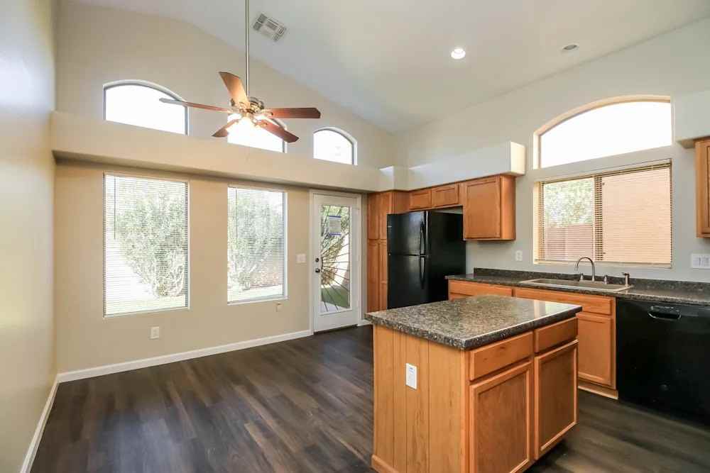 10035 E Carmel Ave #NA - Photo 4 of 8