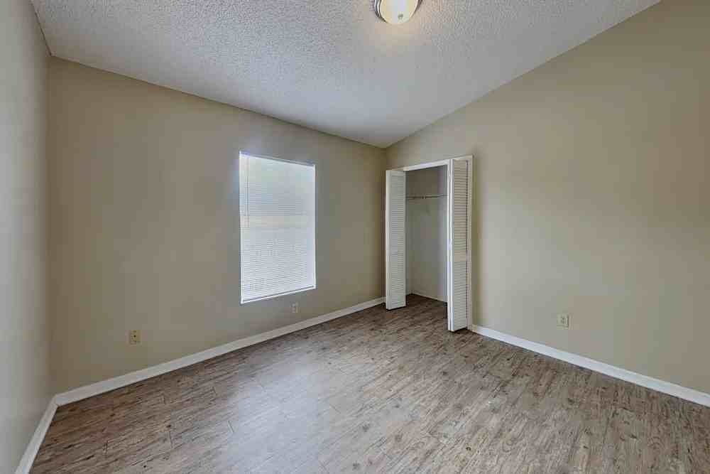 2639 Lake Jackson Cir #NA - Photo 5 of 7