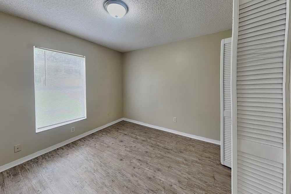 2639 Lake Jackson Cir #NA - Photo 6 of 7