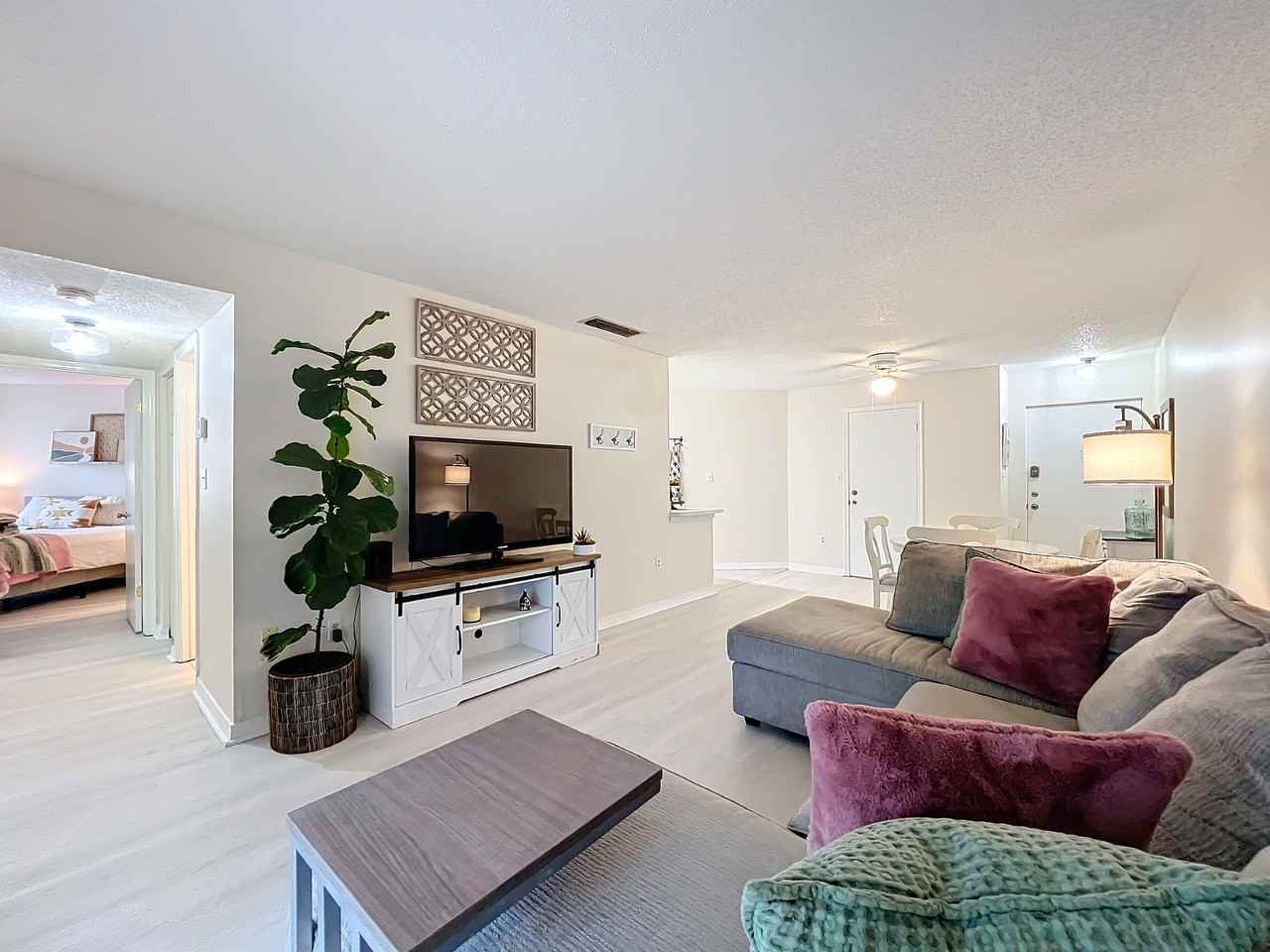 3642 Southpointe Dr #NA - Photo 2 of 10