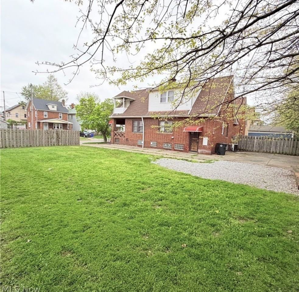 895 Rondel Rd #DOWN - Photo 3 of 23