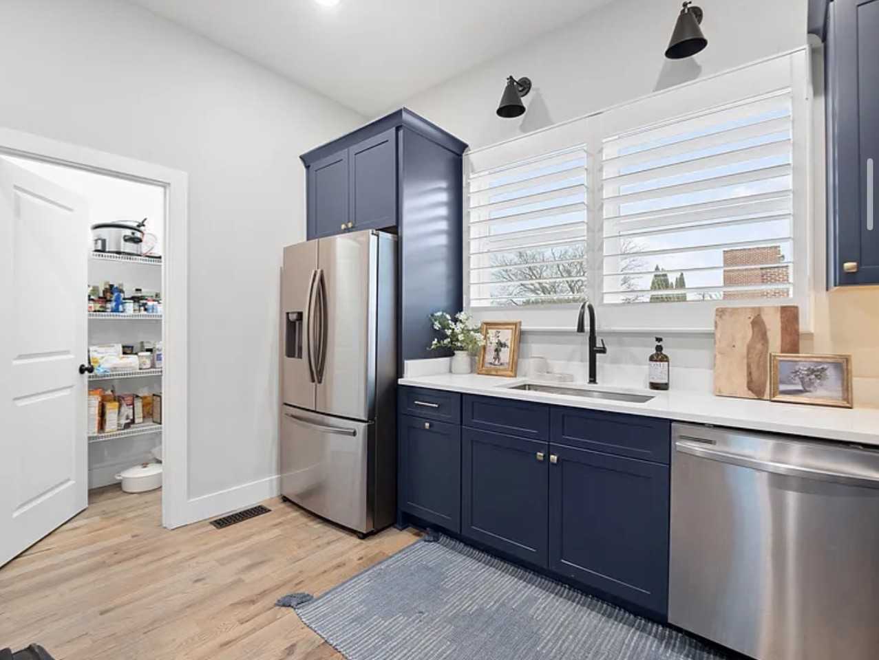1027 Montague Pl #NA - Photo 3 of 38