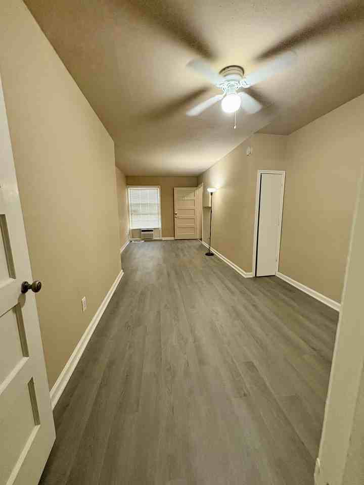 2431 Shakespeare St #1 - Photo 5 of 11