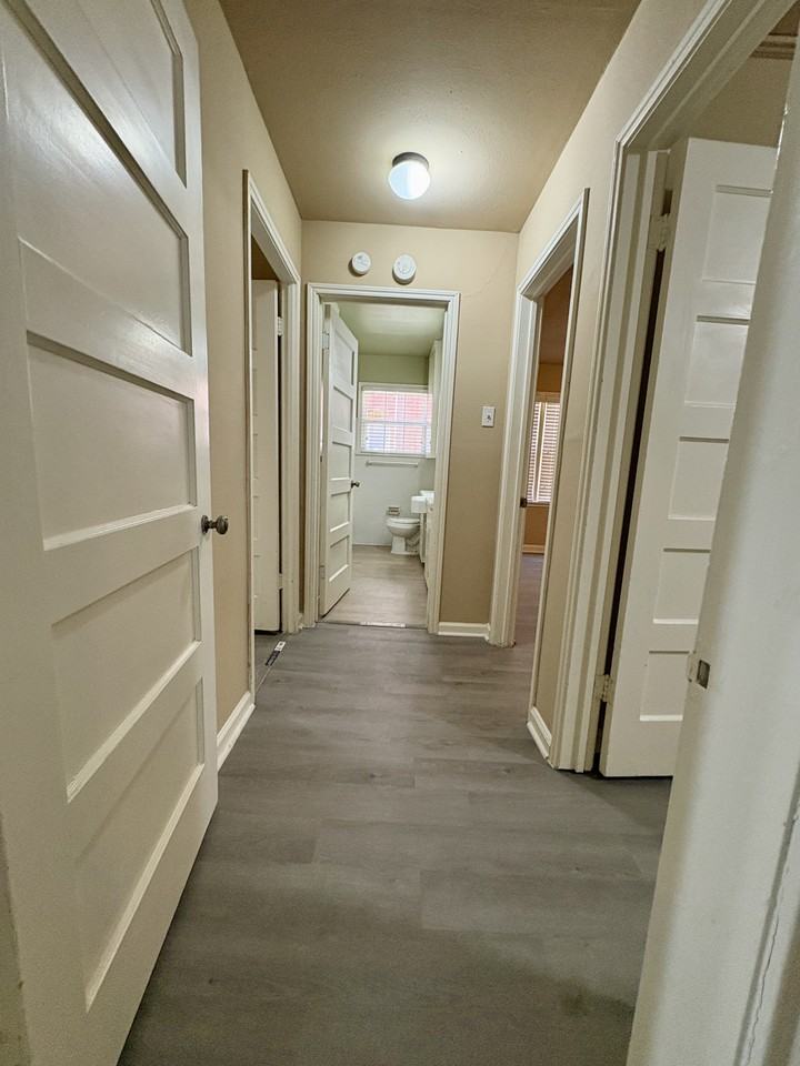 2431 Shakespeare St #1 - Photo 7 of 11