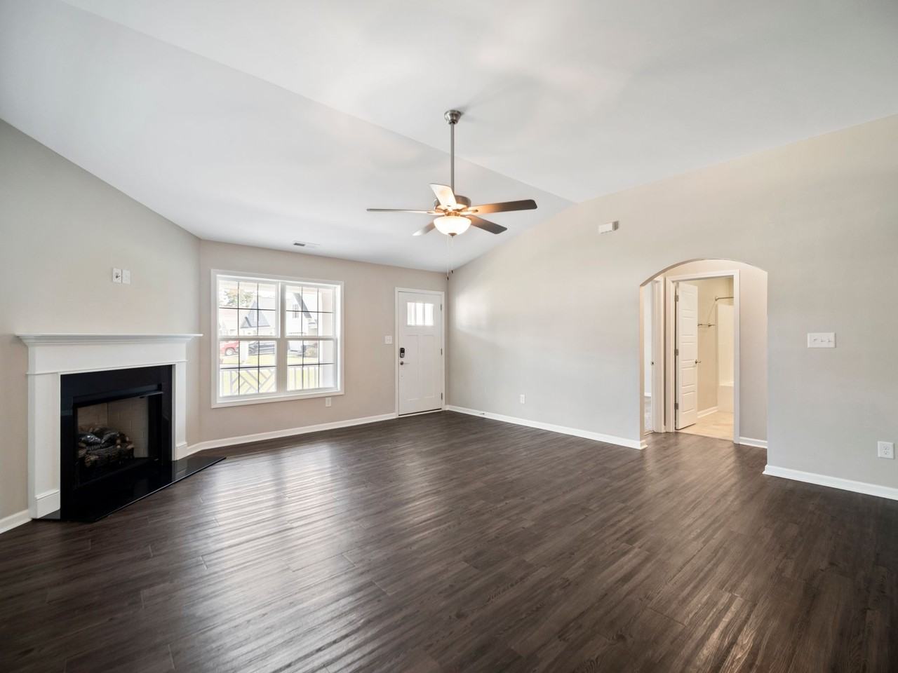 123 Grantham Pl #NA - Photo 4 of 23