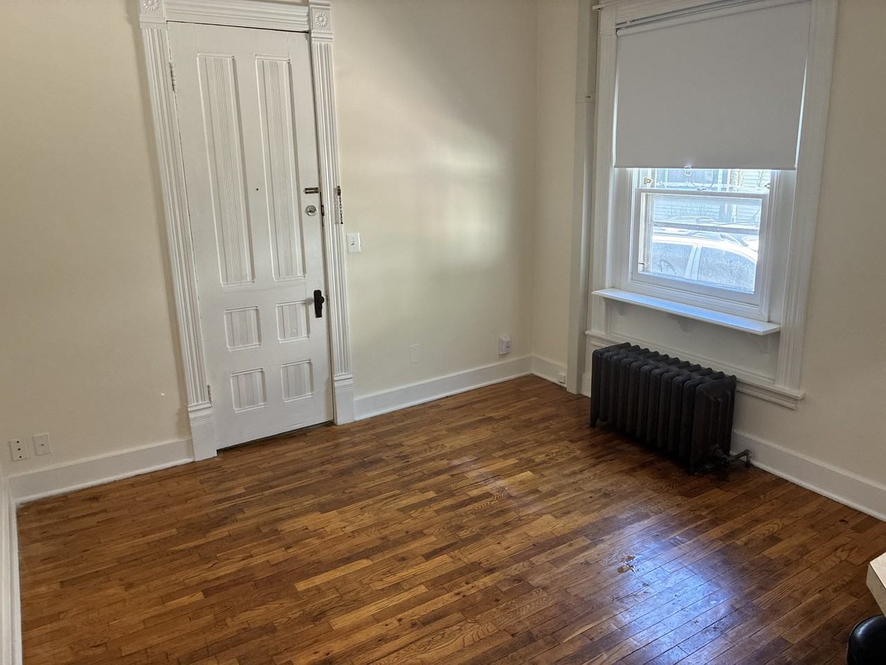 246 Charles Ave Se #1 - Photo 3 of 27