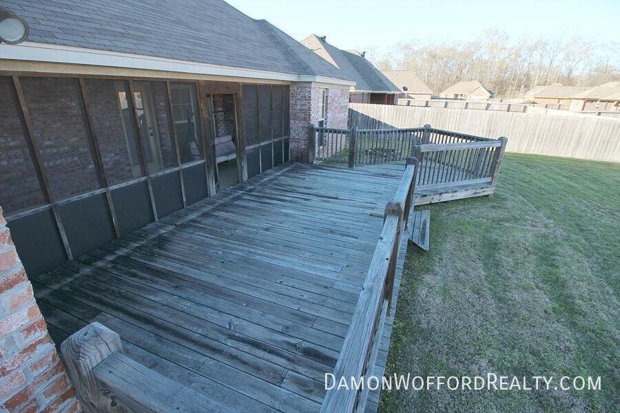 614 Oak Park Cir - Photo 3 of 36