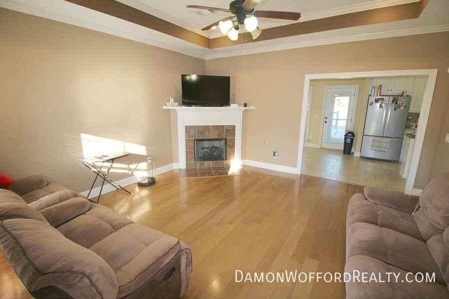 614 Oak Park Cir - Photo 7 of 36