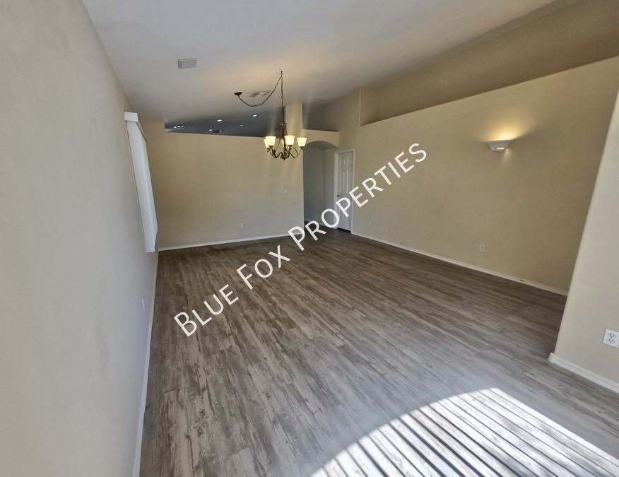 6078 N Panorama Park Dr - Photo 5 of 33