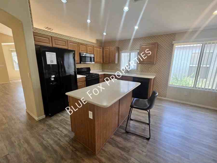 6078 N Panorama Park Dr - Photo 7 of 33