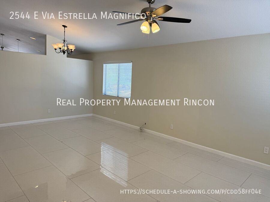 2544 E Via Estrella Magnifico - Photo 2 of 23