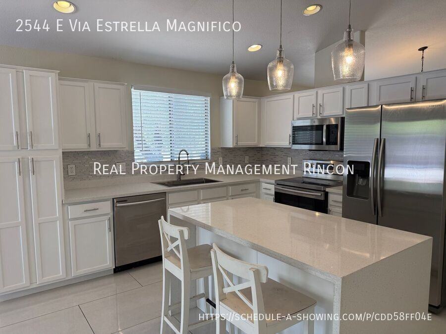 2544 E Via Estrella Magnifico - Photo 5 of 23