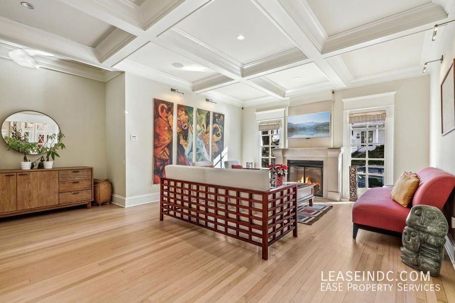 4927 Eskridge Ter Nw - Photo 6 of 37