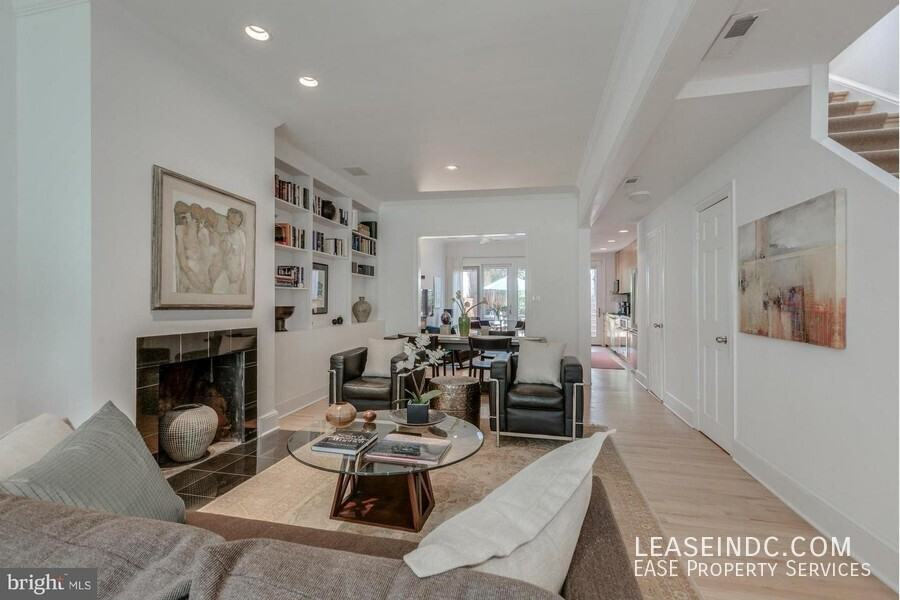 2503 I St Nw - Photo 3 of 23