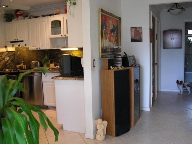 119 Lakeview Ave #2 - Photo 7 of 17