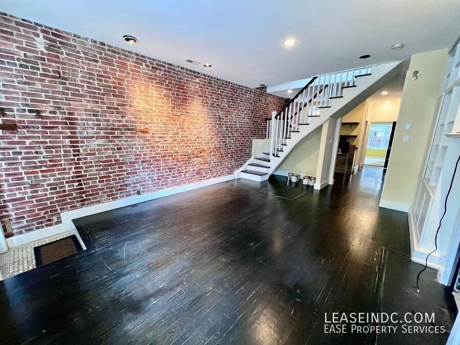 1906 9th St Nw - Photo 3 of 22