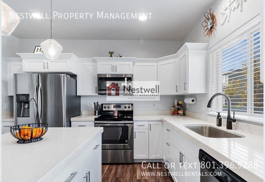 7499 N Hutch Ln - Photo 3 of 26