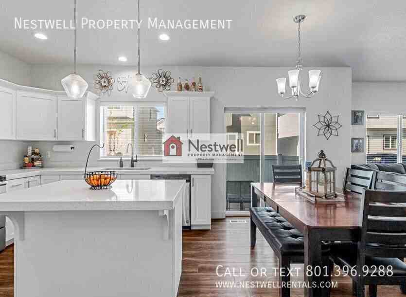 7499 N Hutch Ln - Photo 5 of 26