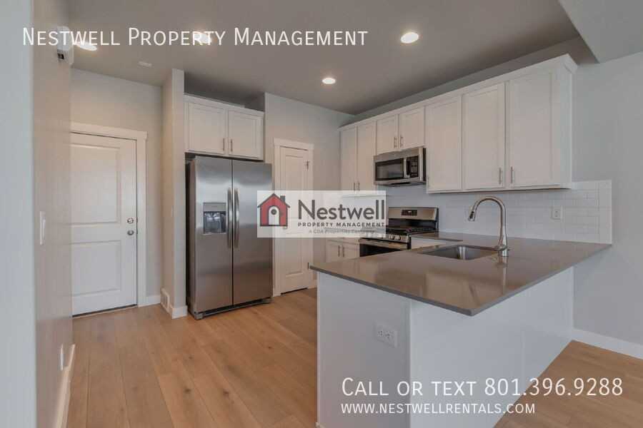 6565 W Bannon St - Photo 2 of 30