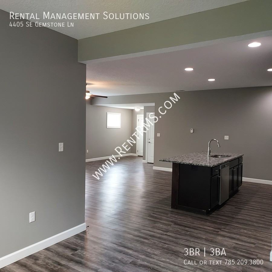 4405 Se Gemstone Ln - Photo 7 of 33