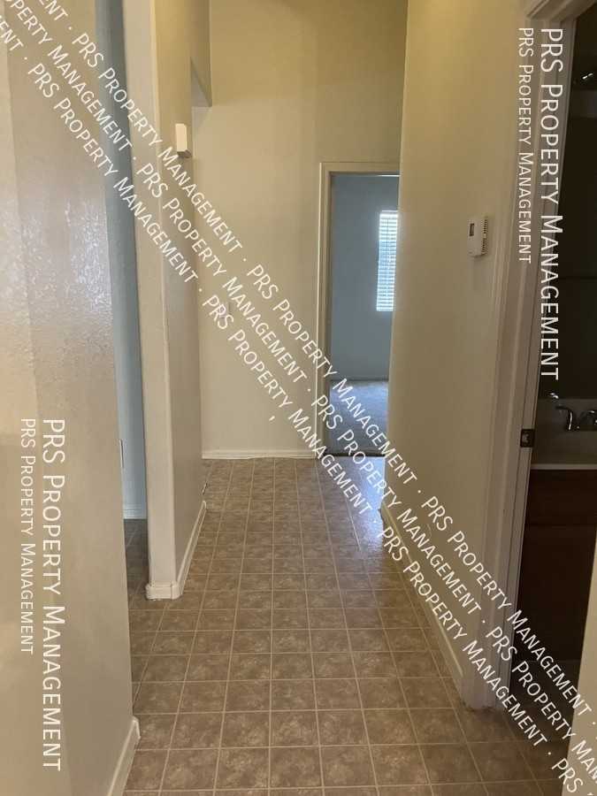2657 S Keene - Photo 4 of 12