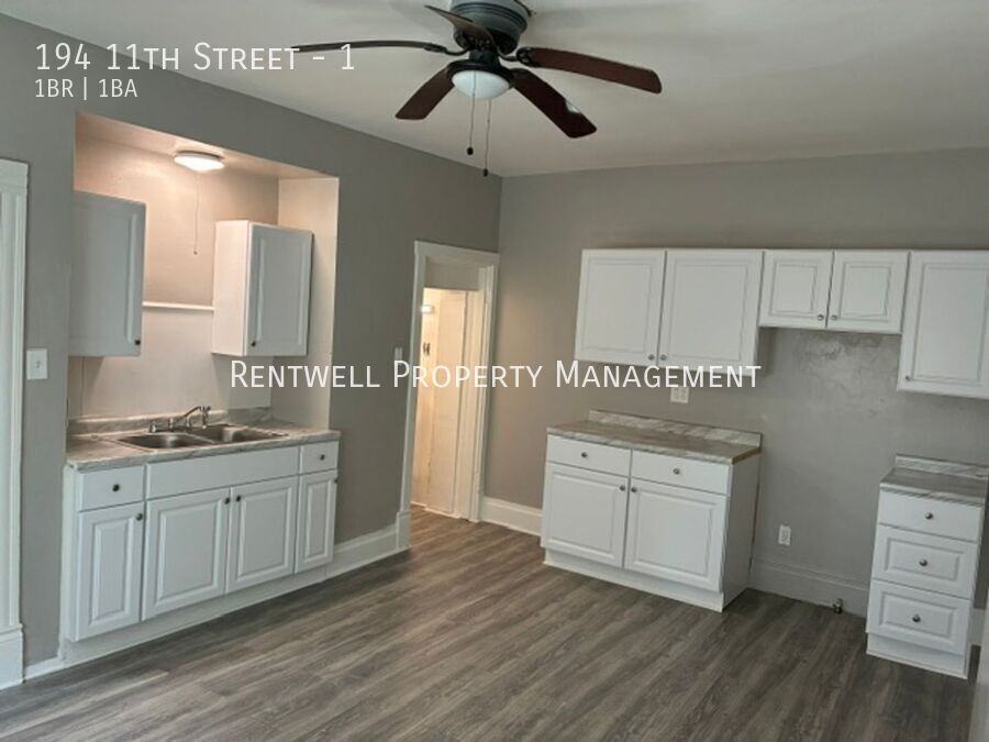 194 11th St #1 - Photo 5 of 7