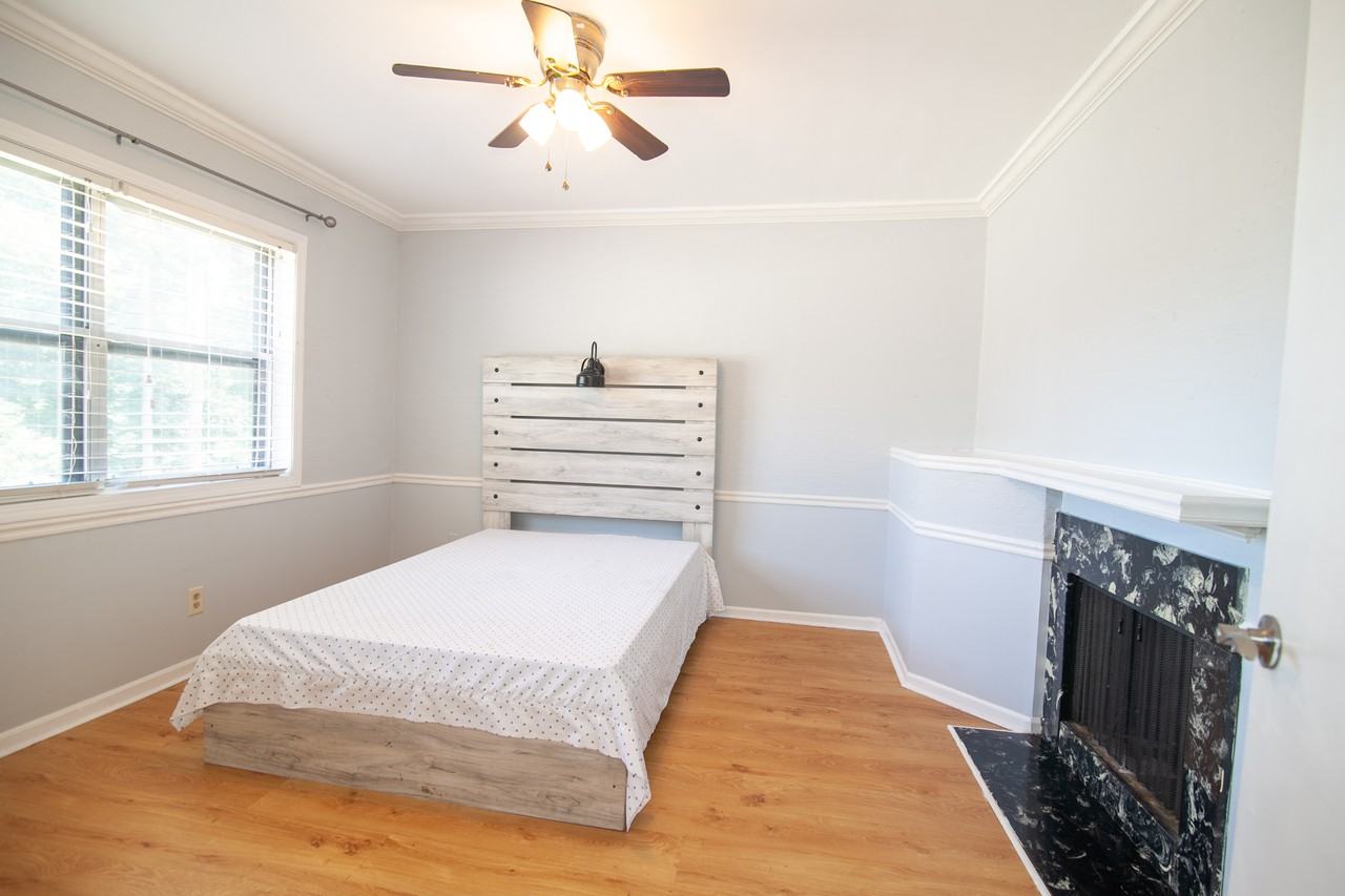 6851 Roswell Rd Ne #H11 - Photo 5 of 35