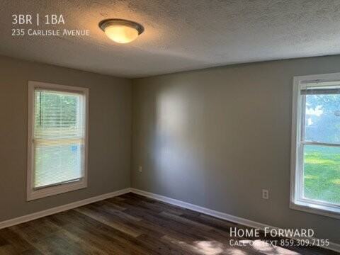 235 Carlisle Ave - Photo 4 of 7