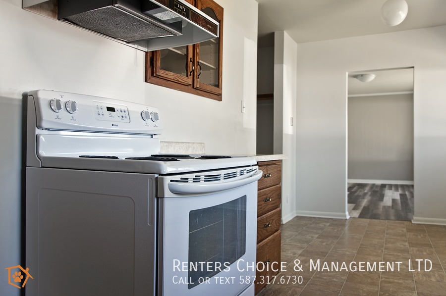 2308A 19 Ave S - Photo 6 of 15